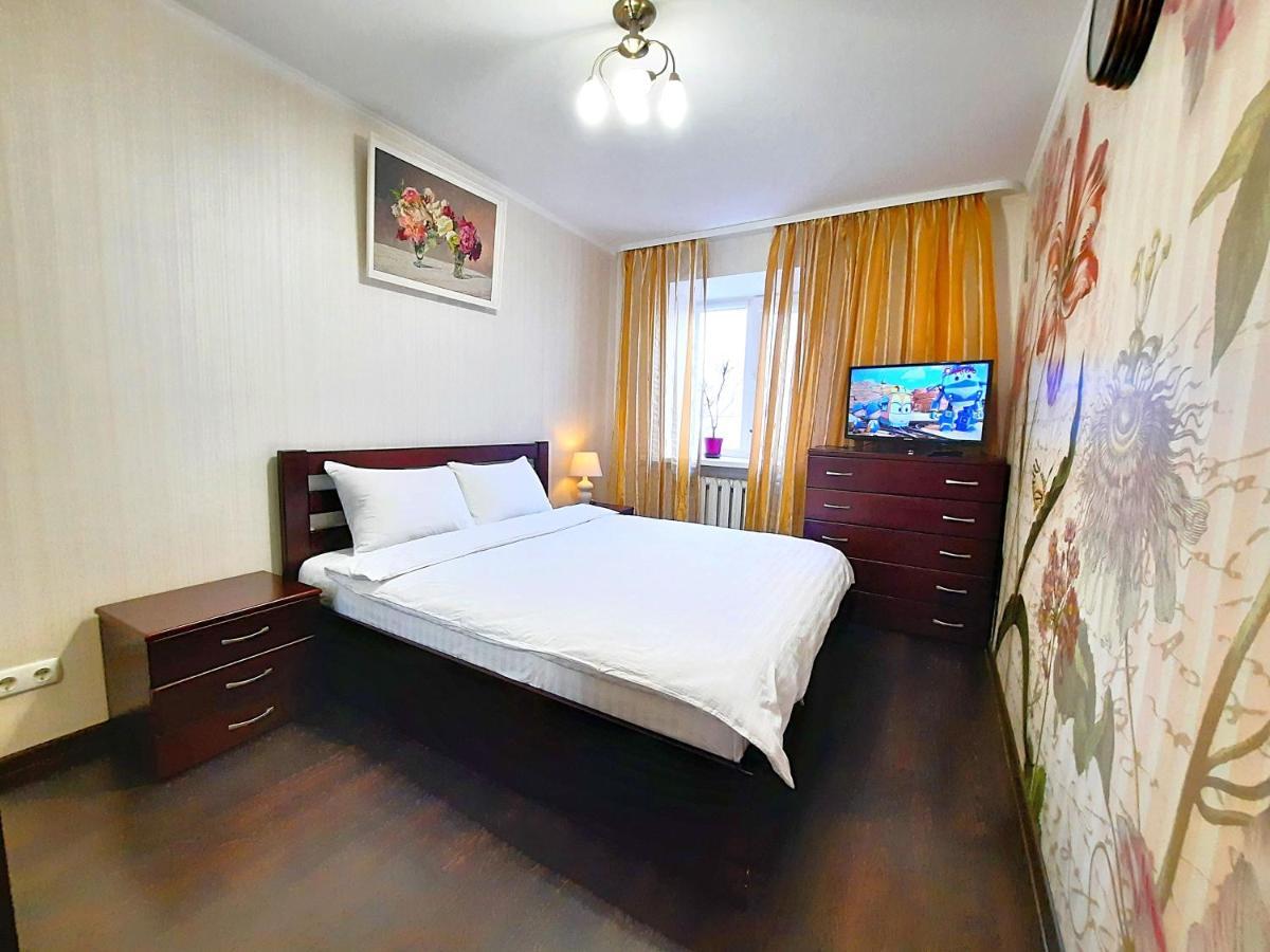 Aroma kava Сеть апартаментов Alex Apartments в центре Бесконтактное заселение 24-7 Полтава Екстериор снимка